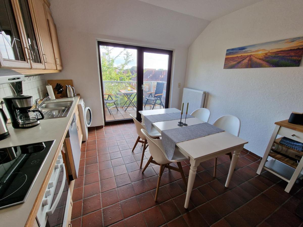 98Qm Wohnung Im Villenviertel - Voll Ausgestattet Mit Balkon Und Kamin - Wlan Gratis Βίλχελμσχαφεν Εξωτερικό φωτογραφία