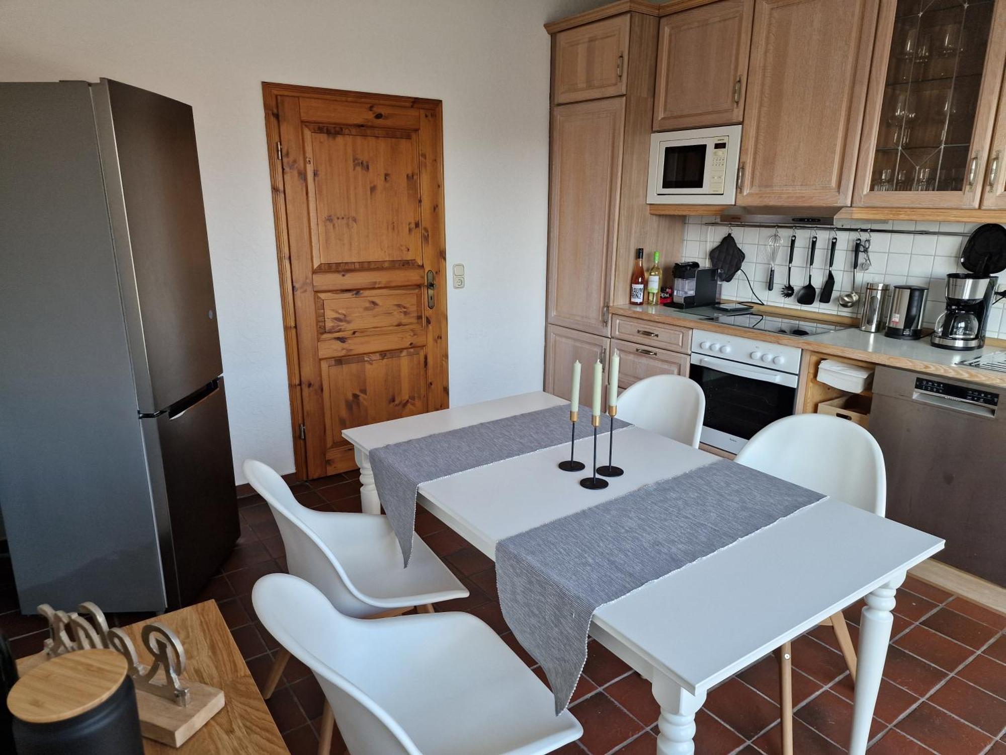 98Qm Wohnung Im Villenviertel - Voll Ausgestattet Mit Balkon Und Kamin - Wlan Gratis Βίλχελμσχαφεν Εξωτερικό φωτογραφία